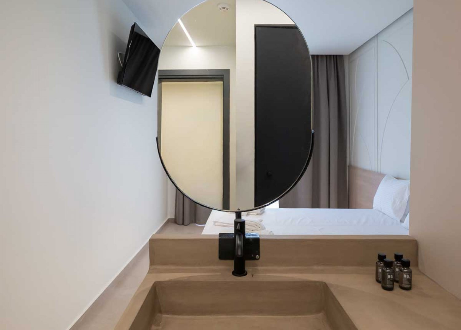 Deluxe Double Room - Mountain View